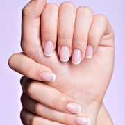 Beautiful woman’s hands with beautiful nails ناخن سالم
